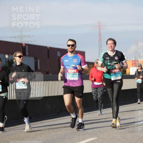 03.10.2025 - Köhlbrandbrückenlauf Jannik Wohlers http://msf.ph/oto/9091242 03.10.2025 10:10:54 Position 3 2966, 3076, 3077 meine-sportfotos.de