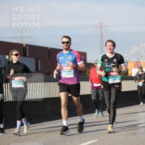 03.10.2025 - Köhlbrandbrückenlauf Jannik Wohlers http://msf.ph/oto/9091255 03.10.2025 10:10:54 Position 3 2966, 3076, 3077 meine-sportfotos.de