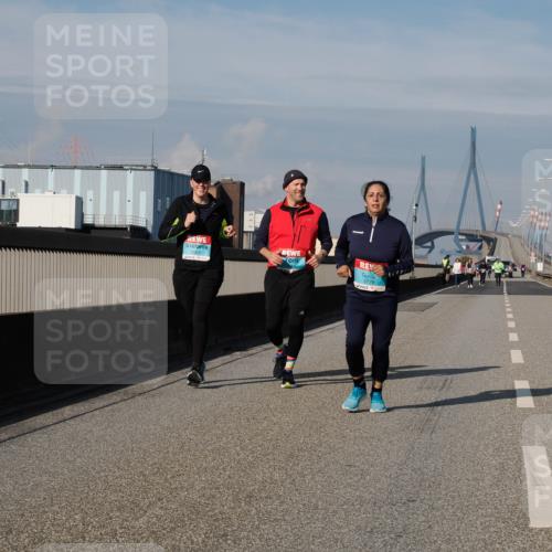 03.10.2025 - Köhlbrandbrückenlauf Fabian Wolf http://msf.ph/oto/9091272 03.10.2025 10:26:59 Position 3 2607, 3776 meine-sportfotos.de