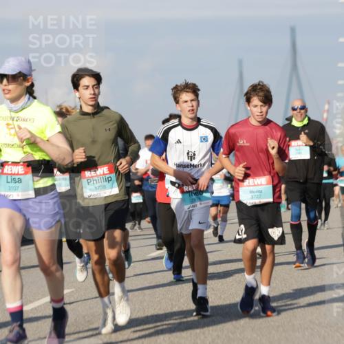 03.10.2025 - Köhlbrandbrückenlauf Jannik Wohlers http://msf.ph/oto/9091276 03.10.2025 09:59:23 Position 3 140, 3106, 3107, 93, 1738, 2878, 3727 meine-sportfotos.de