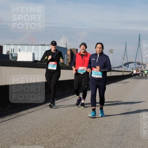 03.10.2025 - Köhlbrandbrückenlauf Fabian Wolf http://msf.ph/oto/9091316 03.10.2025 10:27:00 Position 3  meine-sportfotos.de