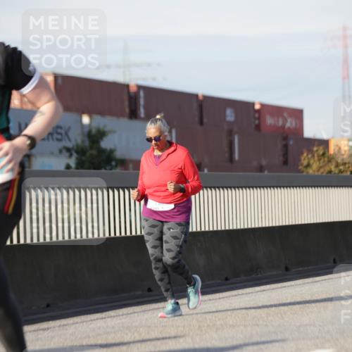 03.10.2025 - Köhlbrandbrückenlauf Jannik Wohlers http://msf.ph/oto/9091317 03.10.2025 10:10:56 Position 3  meine-sportfotos.de