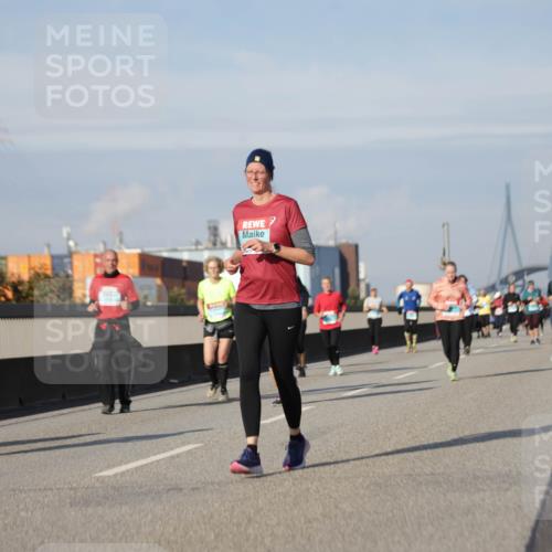 03.10.2025 - Köhlbrandbrückenlauf Jannik Wohlers http://msf.ph/oto/9091357 03.10.2025 10:10:59 Position 3  meine-sportfotos.de