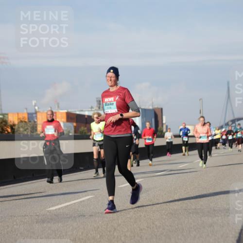 03.10.2025 - Köhlbrandbrückenlauf Jannik Wohlers http://msf.ph/oto/9091371 03.10.2025 10:10:59 Position 3 2536 meine-sportfotos.de