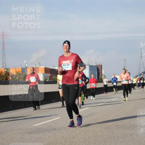 03.10.2025 - Köhlbrandbrückenlauf Jannik Wohlers http://msf.ph/oto/9091386 03.10.2025 10:10:59 Position 3 2536 meine-sportfotos.de