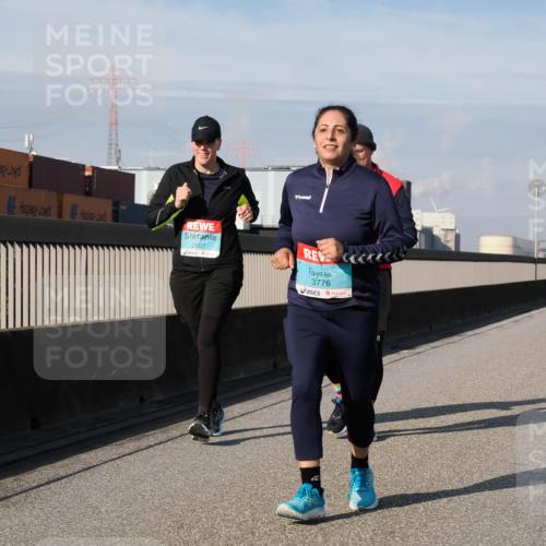 03.10.2025 - Köhlbrandbrückenlauf Fabian Wolf http://msf.ph/oto/9091391 03.10.2025 10:27:02 Position 3 2607, 3776 meine-sportfotos.de