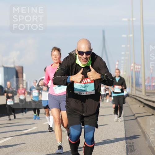 03.10.2025 - Köhlbrandbrückenlauf Jannik Wohlers http://msf.ph/oto/9091432 03.10.2025 09:59:27 Position 3 3507, 3843 meine-sportfotos.de