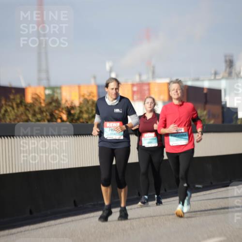 03.10.2025 - Köhlbrandbrückenlauf Jannik Wohlers http://msf.ph/oto/9091446 03.10.2025 10:11:05 Position 3 3142 meine-sportfotos.de