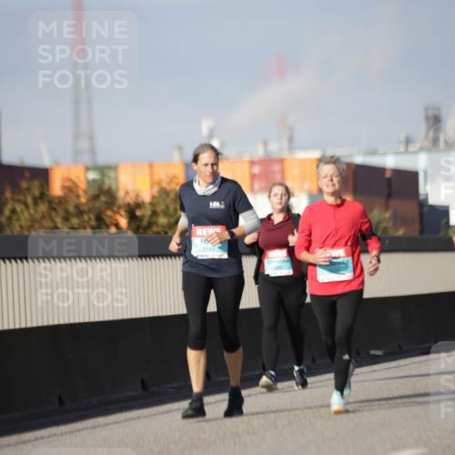 03.10.2025 - Köhlbrandbrückenlauf Jannik Wohlers http://msf.ph/oto/9091450 03.10.2025 10:11:05 Position 3 3142 meine-sportfotos.de