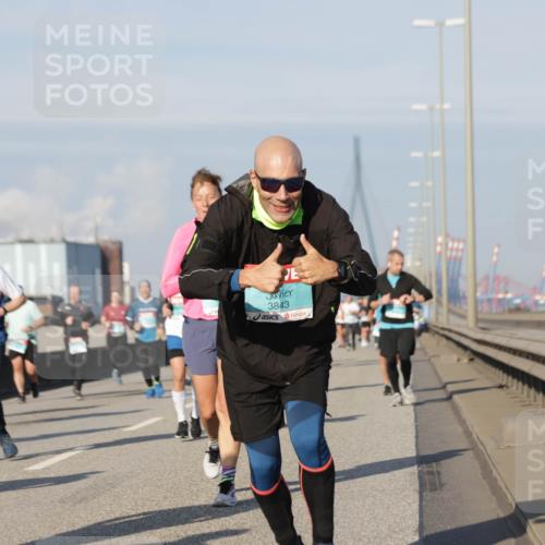 03.10.2025 - Köhlbrandbrückenlauf Jannik Wohlers http://msf.ph/oto/9091468 03.10.2025 09:59:28 Position 3 3843 meine-sportfotos.de