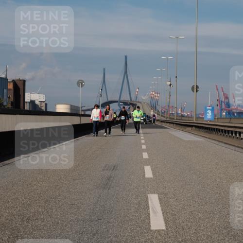 03.10.2025 - Köhlbrandbrückenlauf Fabian Wolf http://msf.ph/oto/9091490 03.10.2025 10:27:33 Position 3  meine-sportfotos.de