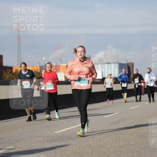03.10.2025 - Köhlbrandbrückenlauf Jannik Wohlers http://msf.ph/oto/9091491 03.10.2025 10:11:06 Position 3 1851 meine-sportfotos.de