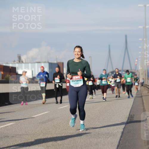 03.10.2025 - Köhlbrandbrückenlauf Jannik Wohlers http://msf.ph/oto/9091504 03.10.2025 10:11:07 Position 3 2388 meine-sportfotos.de
