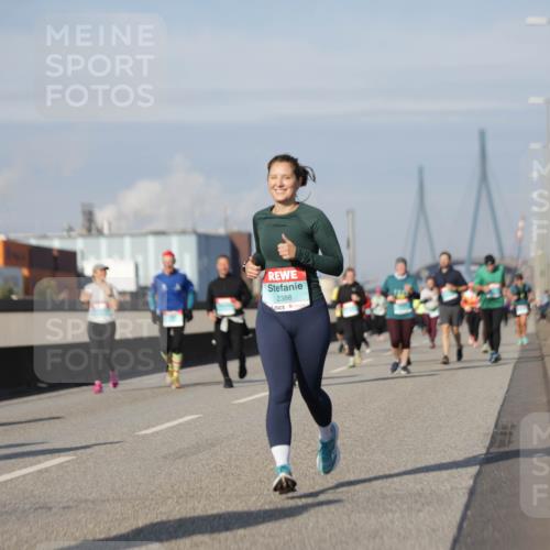03.10.2025 - Köhlbrandbrückenlauf Jannik Wohlers http://msf.ph/oto/9091520 03.10.2025 10:11:08 Position 3 2388 meine-sportfotos.de
