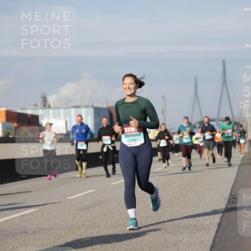 03.10.2025 - Köhlbrandbrückenlauf Jannik Wohlers http://msf.ph/oto/9091524 03.10.2025 10:11:08 Position 3 2388 meine-sportfotos.de