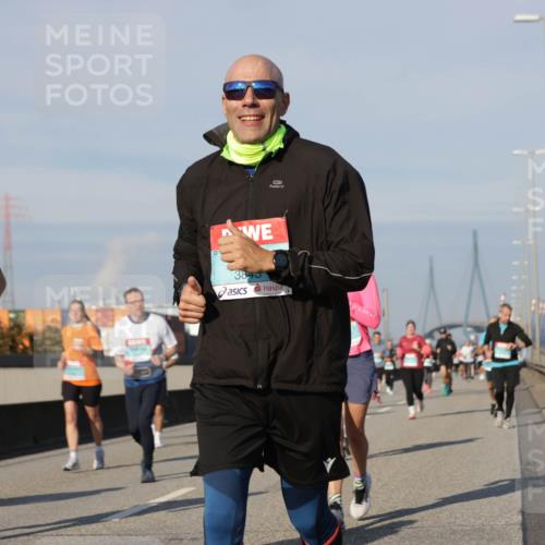 03.10.2025 - Köhlbrandbrückenlauf Jannik Wohlers http://msf.ph/oto/9091535 03.10.2025 09:59:29 Position 3 3069, 3845 meine-sportfotos.de