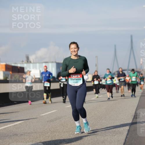 03.10.2025 - Köhlbrandbrückenlauf Jannik Wohlers http://msf.ph/oto/9091540 03.10.2025 10:11:08 Position 3 2388 meine-sportfotos.de