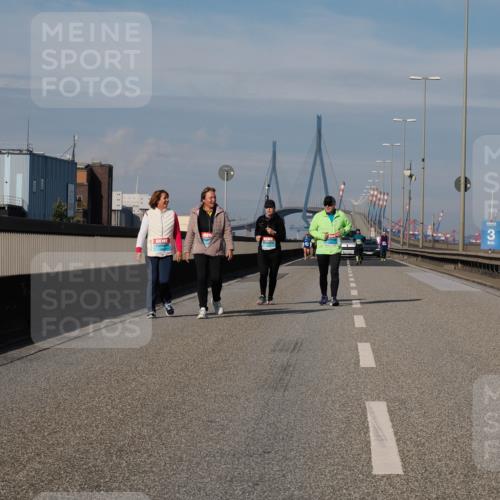 03.10.2025 - Köhlbrandbrückenlauf Fabian Wolf http://msf.ph/oto/9091545 03.10.2025 10:27:45 Position 3 3 meine-sportfotos.de