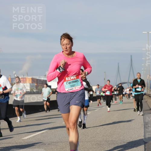 03.10.2025 - Köhlbrandbrückenlauf Jannik Wohlers http://msf.ph/oto/9091547 03.10.2025 09:59:30 Position 3 3507 meine-sportfotos.de