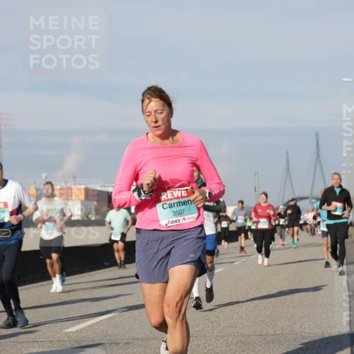 03.10.2025 - Köhlbrandbrückenlauf Jannik Wohlers http://msf.ph/oto/9091562 03.10.2025 09:59:30 Position 3 3507 meine-sportfotos.de
