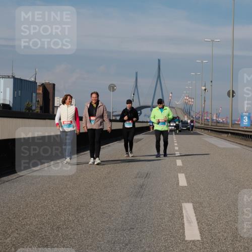 03.10.2025 - Köhlbrandbrückenlauf Fabian Wolf http://msf.ph/oto/9091569 03.10.2025 10:27:46 Position 3  meine-sportfotos.de
