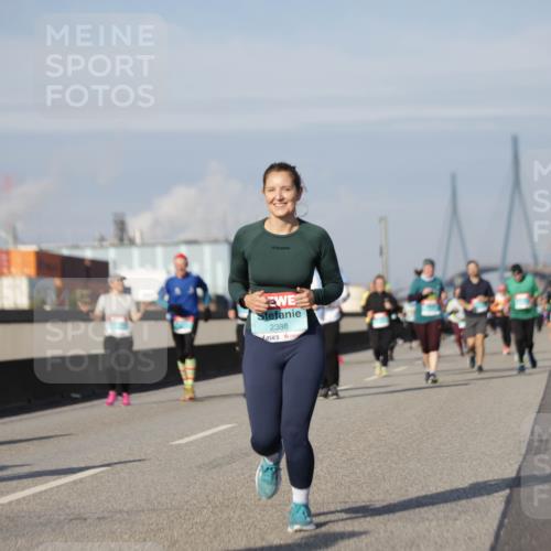 03.10.2025 - Köhlbrandbrückenlauf Jannik Wohlers http://msf.ph/oto/9091573 03.10.2025 10:11:08 Position 3 2388 meine-sportfotos.de