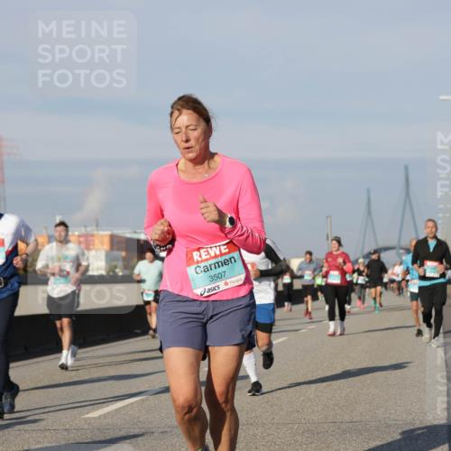 03.10.2025 - Köhlbrandbrückenlauf Jannik Wohlers http://msf.ph/oto/9091574 03.10.2025 09:59:30 Position 3 3507 meine-sportfotos.de
