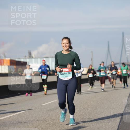 03.10.2025 - Köhlbrandbrückenlauf Jannik Wohlers http://msf.ph/oto/9091579 03.10.2025 10:11:08 Position 3 2388 meine-sportfotos.de