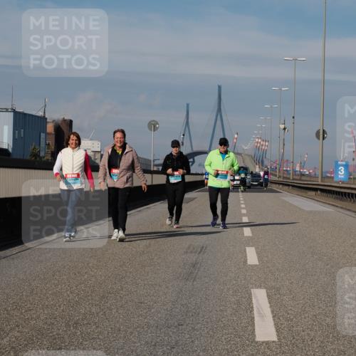 03.10.2025 - Köhlbrandbrückenlauf Fabian Wolf http://msf.ph/oto/9091594 03.10.2025 10:27:47 Position 3  meine-sportfotos.de