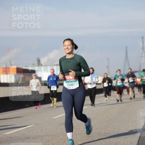03.10.2025 - Köhlbrandbrückenlauf Jannik Wohlers http://msf.ph/oto/9091596 03.10.2025 10:11:08 Position 3 2388 meine-sportfotos.de