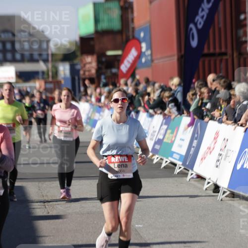 03.10.2025 - Köhlbrandbrückenlauf Jannik Wohlers http://msf.ph/oto/9091657 03.10.2025 13:19:53 Ziel 4376, 4539, 5047, 5059, 5148, 5647, 5648, 5656, 5657, 5658, 5704, 5841, 6068, 6414, 6509, 6567, 6568, 6660, 6663, 6730 meine-sportfotos.de