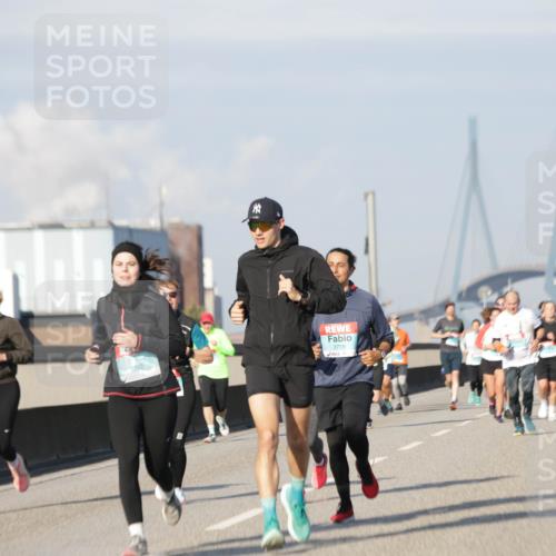 03.10.2025 - Köhlbrandbrückenlauf Jannik Wohlers http://msf.ph/oto/9091689 03.10.2025 09:59:38 Position 3 1708, 3792, 2719 meine-sportfotos.de