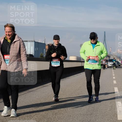 03.10.2025 - Köhlbrandbrückenlauf Fabian Wolf http://msf.ph/oto/9091704 03.10.2025 10:27:53 Position 3 29, 1241, 3396 meine-sportfotos.de