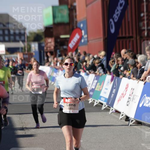 03.10.2025 - Köhlbrandbrückenlauf Jannik Wohlers http://msf.ph/oto/9091717 03.10.2025 13:19:53 Ziel 4376, 4539, 5047, 5059, 5148, 5647, 5648, 5656, 5657, 5658, 5704, 5841, 6068, 6414, 6509, 6567, 6568, 6660, 6663, 6730 meine-sportfotos.de
