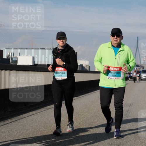 03.10.2025 - Köhlbrandbrückenlauf Fabian Wolf http://msf.ph/oto/9091733 03.10.2025 10:27:54 Position 3 1241, 3396 meine-sportfotos.de