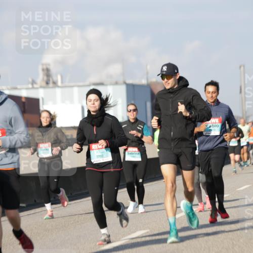 03.10.2025 - Köhlbrandbrückenlauf Jannik Wohlers http://msf.ph/oto/9091736 03.10.2025 09:59:39 Position 3 3792, 19 meine-sportfotos.de