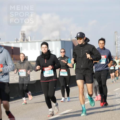 03.10.2025 - Köhlbrandbrückenlauf Jannik Wohlers http://msf.ph/oto/9091742 03.10.2025 09:59:39 Position 3 3792, 19 meine-sportfotos.de