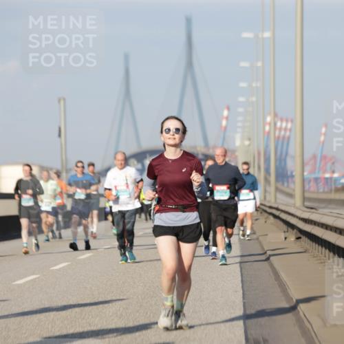 03.10.2025 - Köhlbrandbrückenlauf Jannik Wohlers http://msf.ph/oto/9091811 03.10.2025 09:59:41 Position 3  meine-sportfotos.de