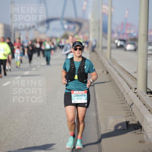 03.10.2025 - Köhlbrandbrückenlauf Jannik Wohlers http://msf.ph/oto/9091869 03.10.2025 10:11:25 Position 3 2830 meine-sportfotos.de