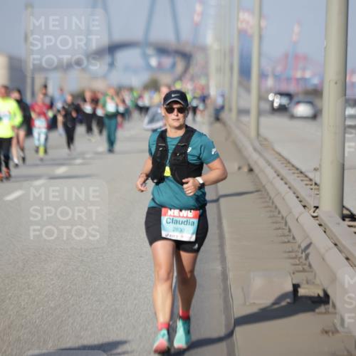 03.10.2025 - Köhlbrandbrückenlauf Jannik Wohlers http://msf.ph/oto/9091880 03.10.2025 10:11:25 Position 3 2830 meine-sportfotos.de