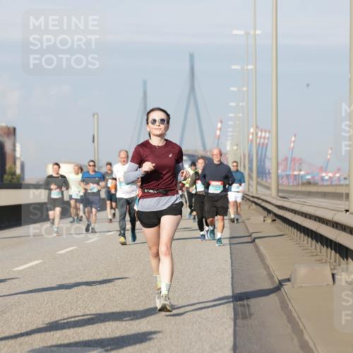 03.10.2025 - Köhlbrandbrückenlauf Jannik Wohlers http://msf.ph/oto/9091899 03.10.2025 09:59:42 Position 3  meine-sportfotos.de