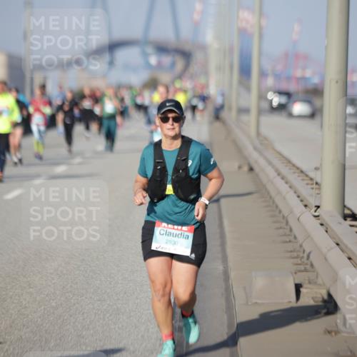 03.10.2025 - Köhlbrandbrückenlauf Jannik Wohlers http://msf.ph/oto/9091900 03.10.2025 10:11:25 Position 3 2830 meine-sportfotos.de