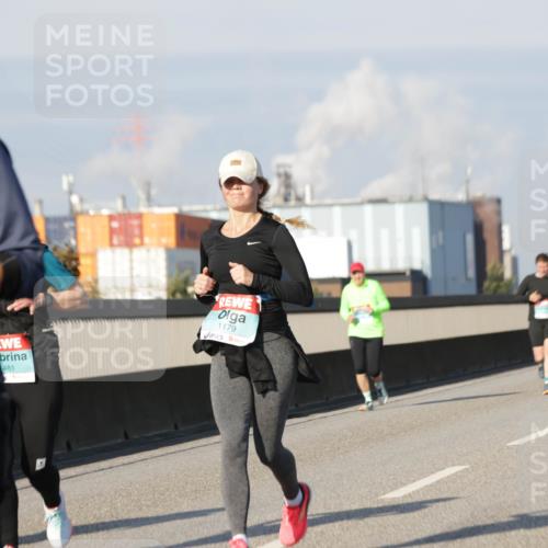 03.10.2025 - Köhlbrandbrückenlauf Jannik Wohlers http://msf.ph/oto/9091908 03.10.2025 09:59:43 Position 3 19, 481, 1179 meine-sportfotos.de