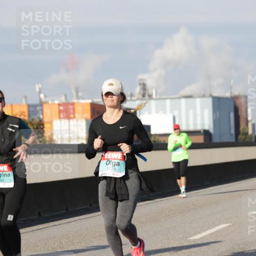 03.10.2025 - Köhlbrandbrückenlauf Jannik Wohlers http://msf.ph/oto/9091919 03.10.2025 09:59:43 Position 3 1481, 1179 meine-sportfotos.de