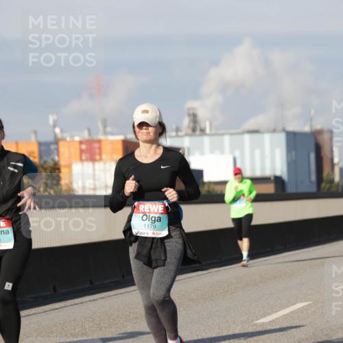 03.10.2025 - Köhlbrandbrückenlauf Jannik Wohlers http://msf.ph/oto/9091925 03.10.2025 09:59:43 Position 3 1481, 1179 meine-sportfotos.de
