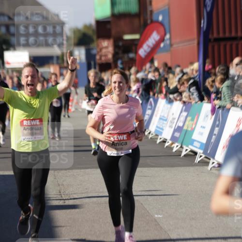 03.10.2025 - Köhlbrandbrückenlauf Jannik Wohlers http://msf.ph/oto/9091932 03.10.2025 13:19:55 Ziel 4376, 4539, 4721, 5059, 5656, 5657, 5658, 5704, 5841, 6068, 6414, 6509, 6567, 6568, 6660, 6663, 6730 meine-sportfotos.de