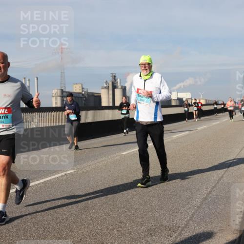 03.10.2025 - Köhlbrandbrückenlauf Lena Gebhardt http://msf.ph/oto/9091950 03.10.2025 10:08:06 Position 2 1704, 2492 meine-sportfotos.de
