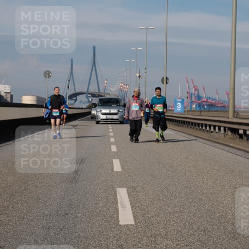 03.10.2025 - Köhlbrandbrückenlauf Fabian Wolf http://msf.ph/oto/9091955 03.10.2025 10:28:08 Position 3  meine-sportfotos.de