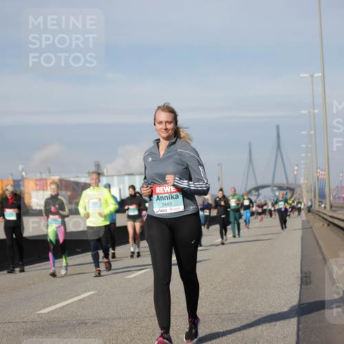 03.10.2025 - Köhlbrandbrückenlauf Jannik Wohlers http://msf.ph/oto/9091985 03.10.2025 10:11:35 Position 3 2443 meine-sportfotos.de