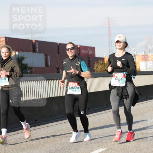 03.10.2025 - Köhlbrandbrückenlauf Jannik Wohlers http://msf.ph/oto/9091987 03.10.2025 09:59:44 Position 3 3191, 0800, 1481, 1179 meine-sportfotos.de